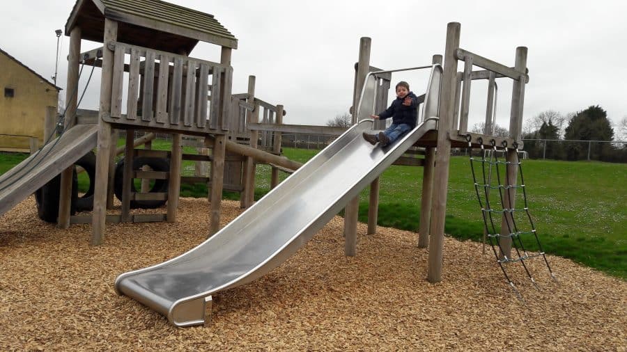 Middle Barton Playground, Middle Barton, Oxfordshire freeparks.co.uk