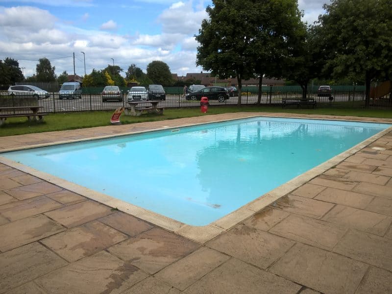 Woodford Park and Playground, Woodley, Berkshire freeparks.co.uk