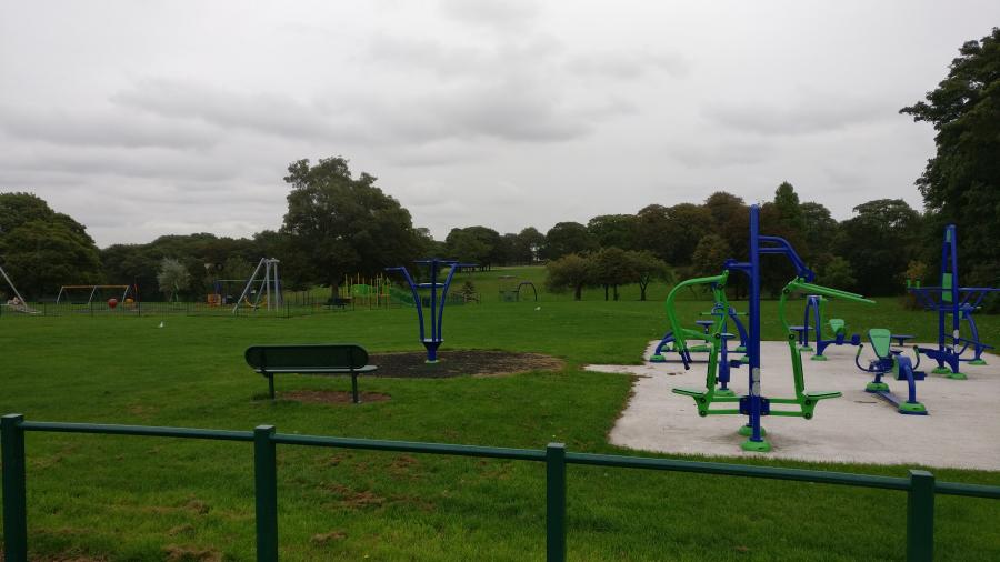 Children's playgrounds play areas and parks in Cheshire freeparks.co.uk